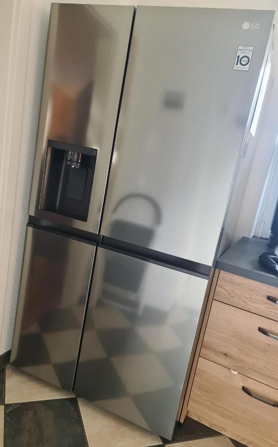 Geraeumiges Ferienhaus In Bad Salzuflen Mit Einfacher Ausstattung, Fuer Geschaeftsreisende, Gruppen Oder Familien Geeignet, 4 Schlafzimmer Exterior foto