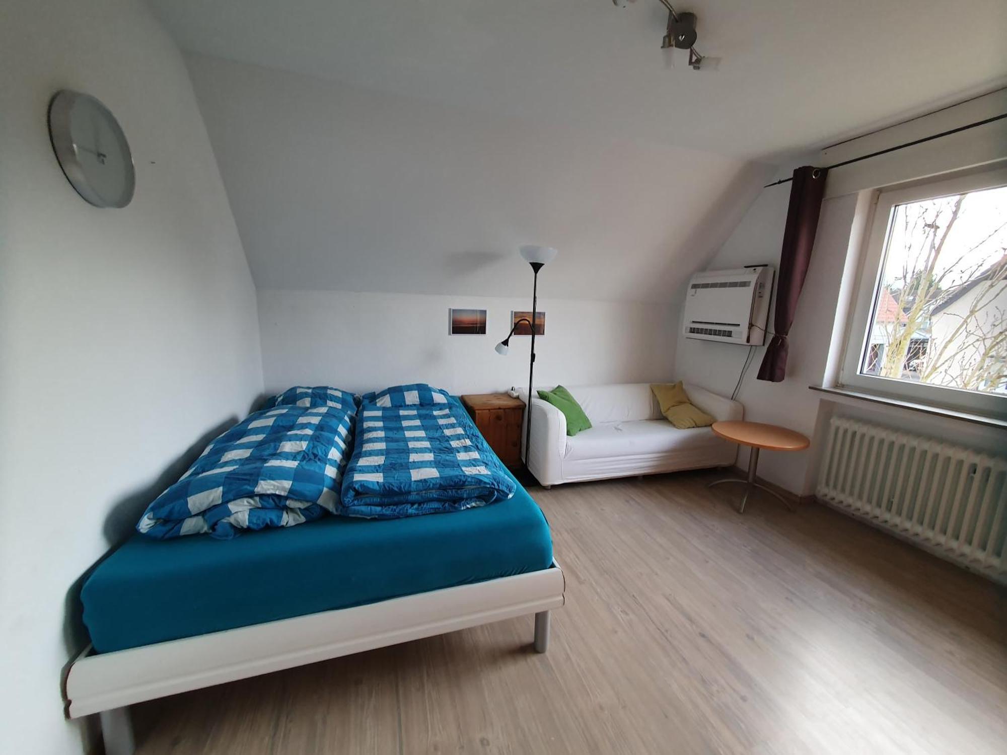 Geraeumiges Ferienhaus In Bad Salzuflen Mit Einfacher Ausstattung, Fuer Geschaeftsreisende, Gruppen Oder Familien Geeignet, 4 Schlafzimmer Exterior foto